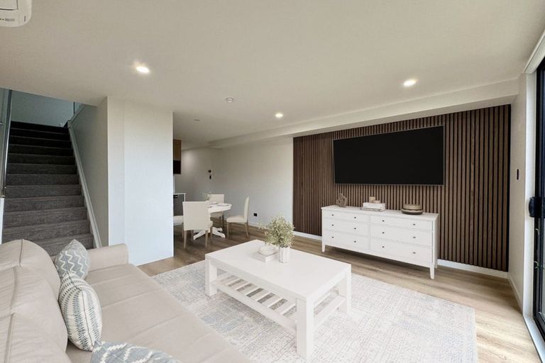 Photo of property in 7/399 Massey Road, Mangere East, Auckland, 2024