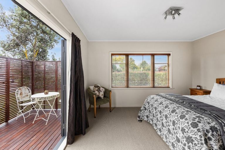 Photo of property in 23 Guthrie Road, Havelock North, 4130