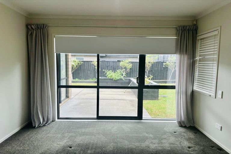 Photo of property in 18 Castellina Drive, Karaka, Papakura, 2113