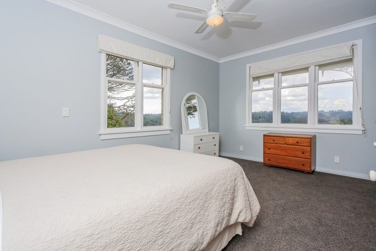 Photo of property in 25 Christian Road, Swanson, Auckland, 0614