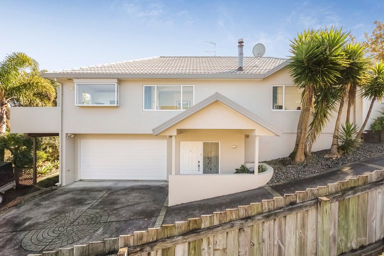Photo of property in 5 Oystergrove Road, West Harbour, Auckland, 0618