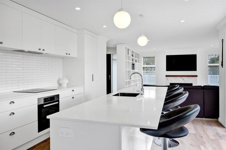 Photo of property in 53 Maire Street, Inglewood, 4330