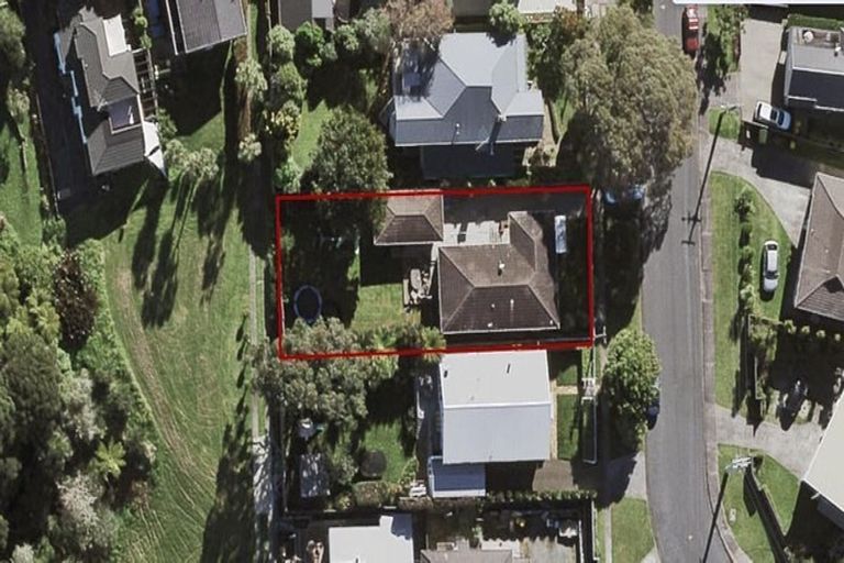 Photo of property in 13 Tui Glen Road, Birkenhead, Auckland, 0626