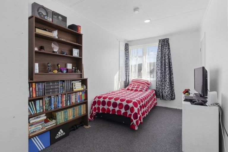 Photo of property in 37 Mary Crescent, Elderslea, Upper Hutt, 5018