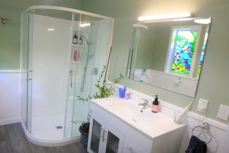 Photo of property in 5 Roebuck Street, Westport, 7825