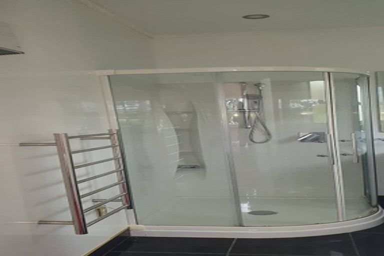 Photo of property in 12 Maple Grove, Kingston, Wellington, 6021