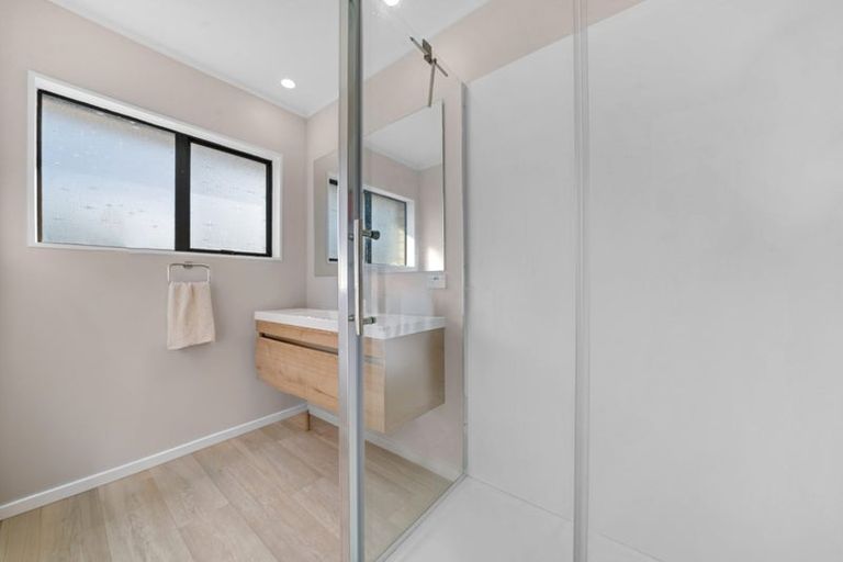 Photo of property in 2/64 Weymouth Road, Manurewa, Auckland, 2102