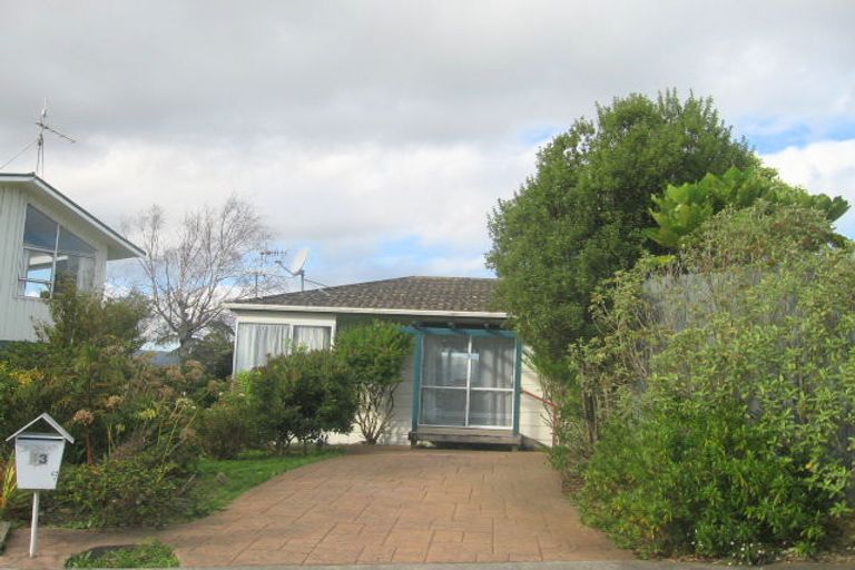 Photo of property in 13 Panorama Grove, Harbour View, Lower Hutt, 5010