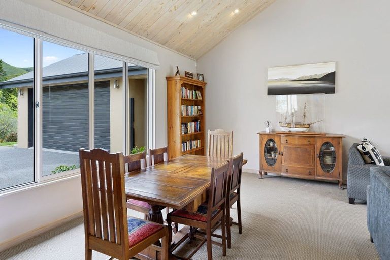 Photo of property in 122 Mickell Road, Hautere, Otaki, 5582