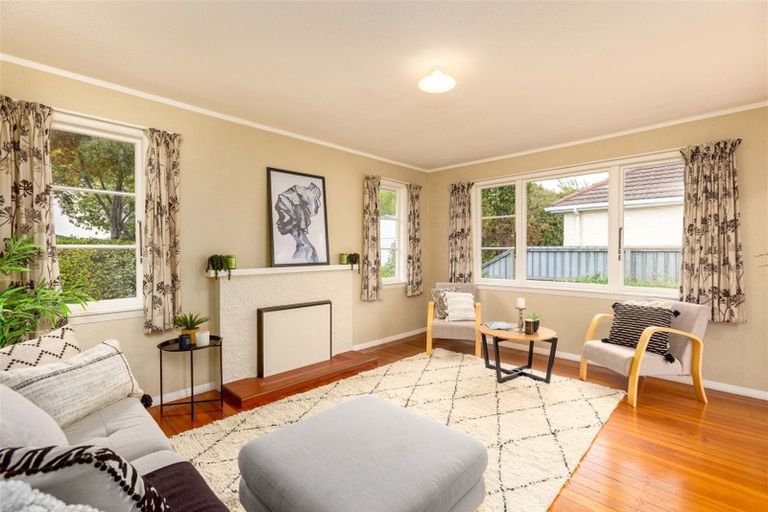 Photo of property in 132 Yaldhurst Road, Sockburn, Christchurch, 8042