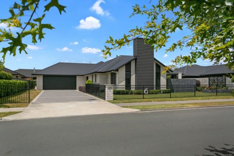 Photo of property in 33 Tulip Drive, Cambridge, 3434