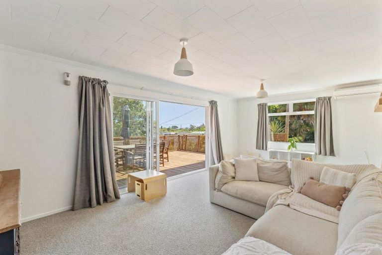 Photo of property in 137 Brooklands Road, Brooklands, New Plymouth, 4310