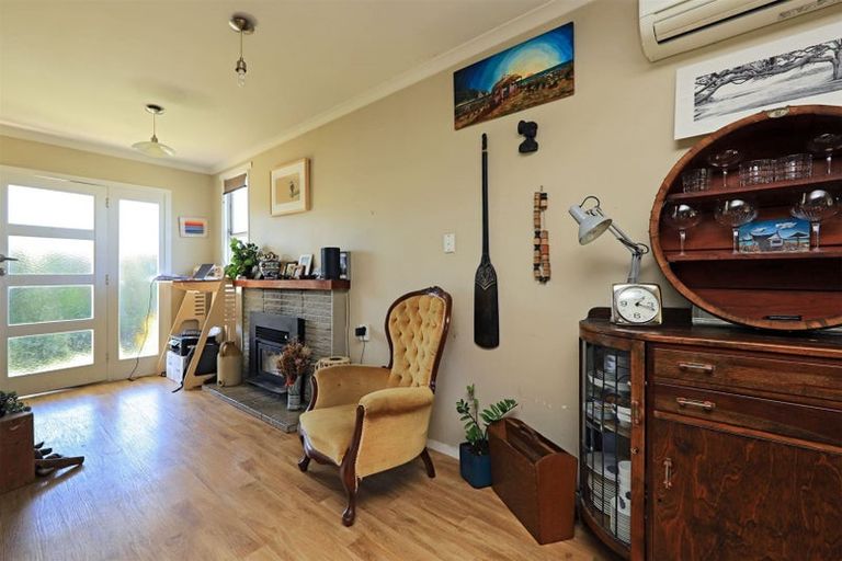 Photo of property in 98 Lipscombe Crescent, Havelock North, 4130