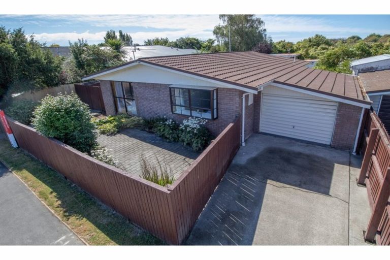 Photo of property in 160a Petrie Street, Richmond, Christchurch, 8013