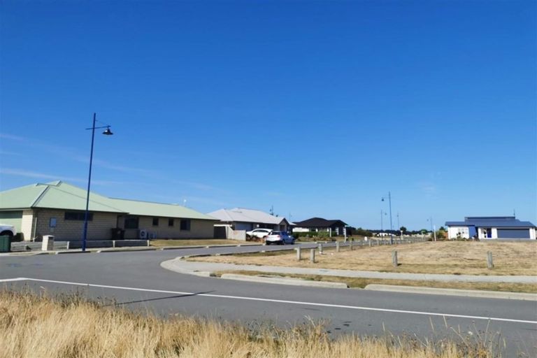 Photo of property in 56 Arahura Road, Pegasus, 7612