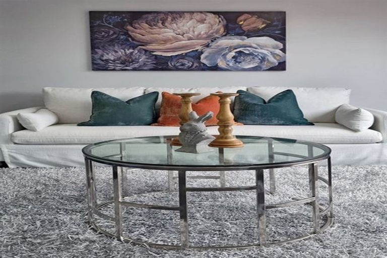 Photo of property in 2/21 Fields Parade, Oteha, Auckland, 0632