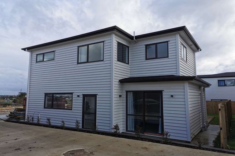 Photo of property in 98 Cardiff Road, Pakuranga, Auckland, 2010