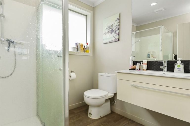 Photo of property in 64 Butterworth Crescent, Papamoa Beach, Papamoa, 3118