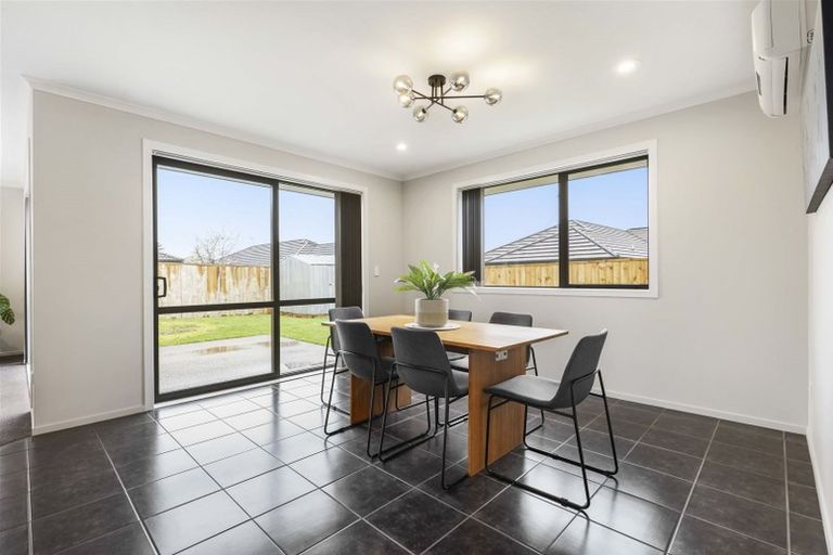 Photo of property in 109 Barrington Drive, Huntington, Hamilton, 3210