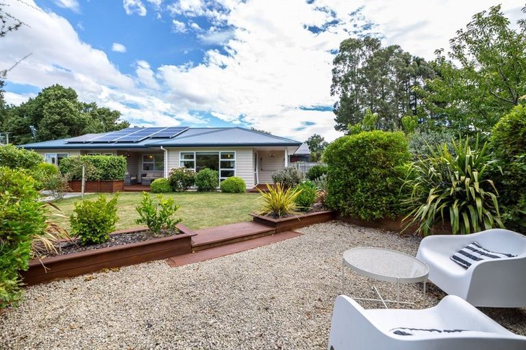Photo of property in 28a Cotter Street, Greytown, 5712