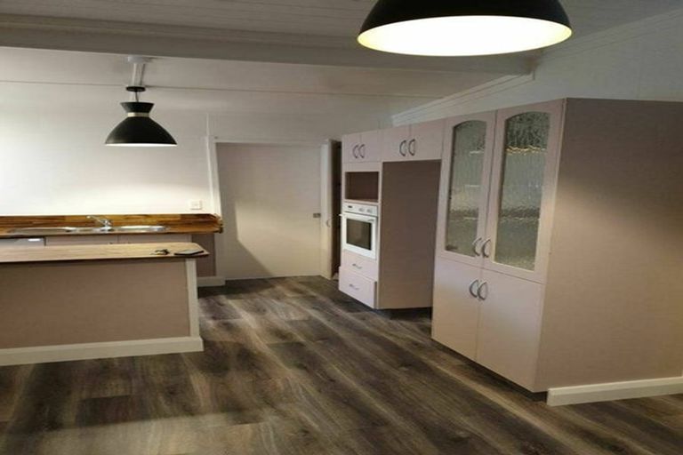 Photo of property in 25 Pukeko Place, Westshore, Napier, 4110