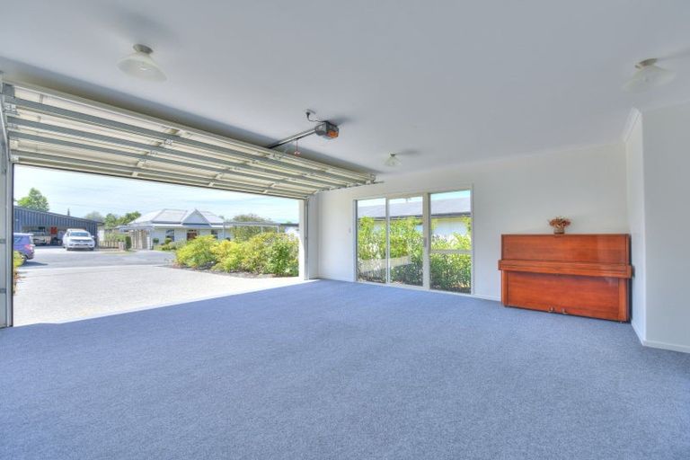 Photo of property in 12 Mary Street, Gore, 9710