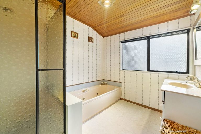 Photo of property in 41 Burbank Crescent, Churton Park, Wellington, 6037