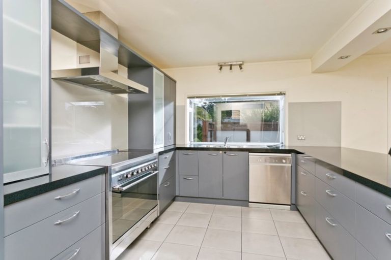 Photo of property in 14a The Avenue, Albany, Auckland, 0632