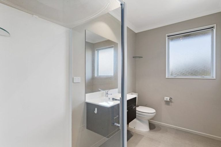 Photo of property in 4 Andesite Drive, Rolleston, 7614