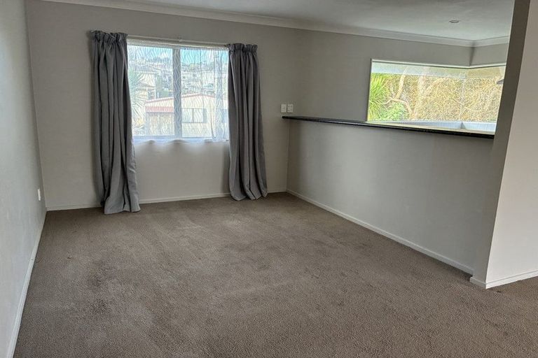 Photo of property in 48 Milan Drive, Glen Eden, Auckland, 0602