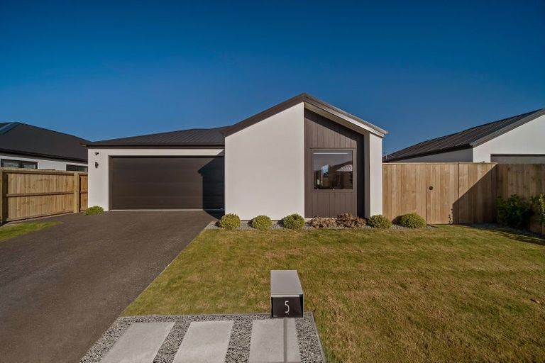 Photo of property in 5 Llew Summers Street, Belfast, Christchurch, 8051