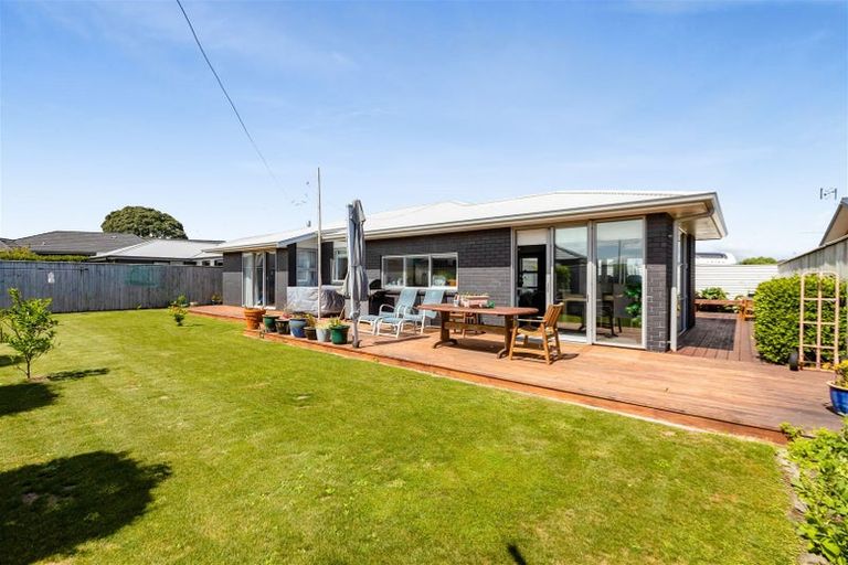 Photo of property in 22 Wills Road, Bell Block, New Plymouth, 4312