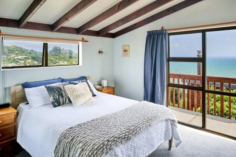 Photo of property in 1 Haunui Way, Pukerua Bay, 5026