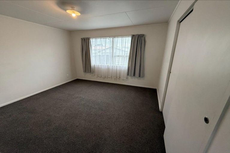 Photo of property in 35 Carson Street, Castlecliff, Whanganui, 4501
