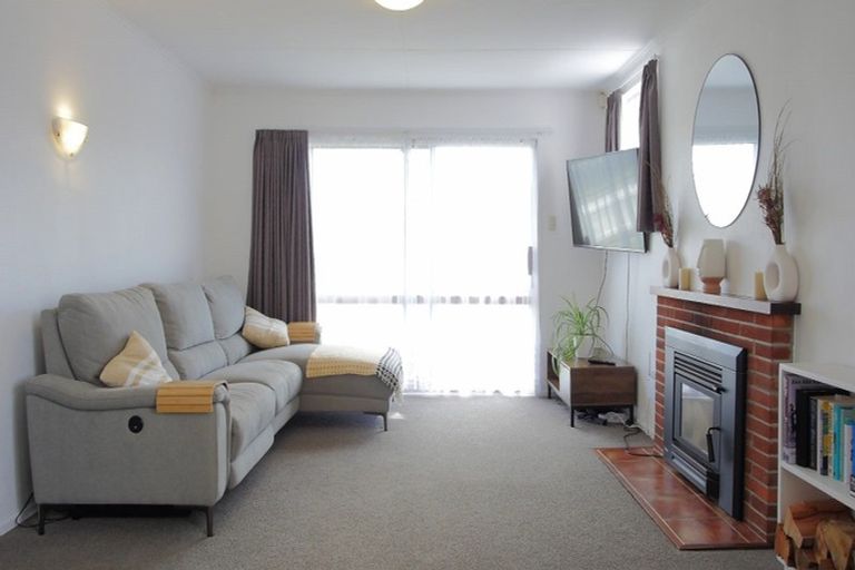 Photo of property in 25 Alexandra Street, Marton, 4710