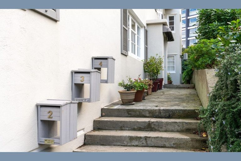 Photo of property in 3/7 Stowe Hill, Thorndon, Wellington, 6011