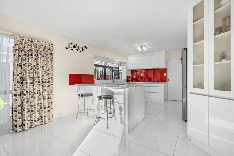 Photo of property in 4 Farmdale Court, Flat Bush, Auckland, 2019