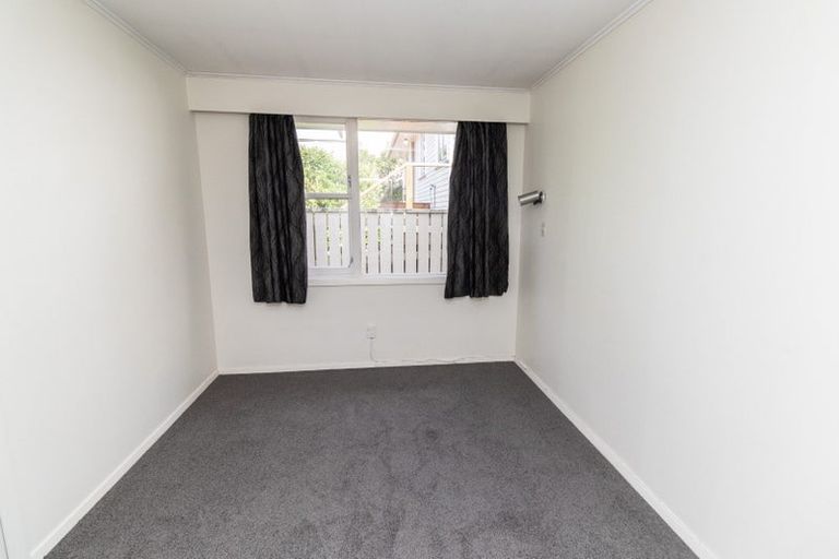 Photo of property in 101 Kenmore Street, Newlands, Wellington, 6037