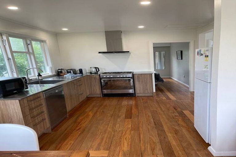 Photo of property in 12 The Avenue, Otaki Beach, Otaki, 5512