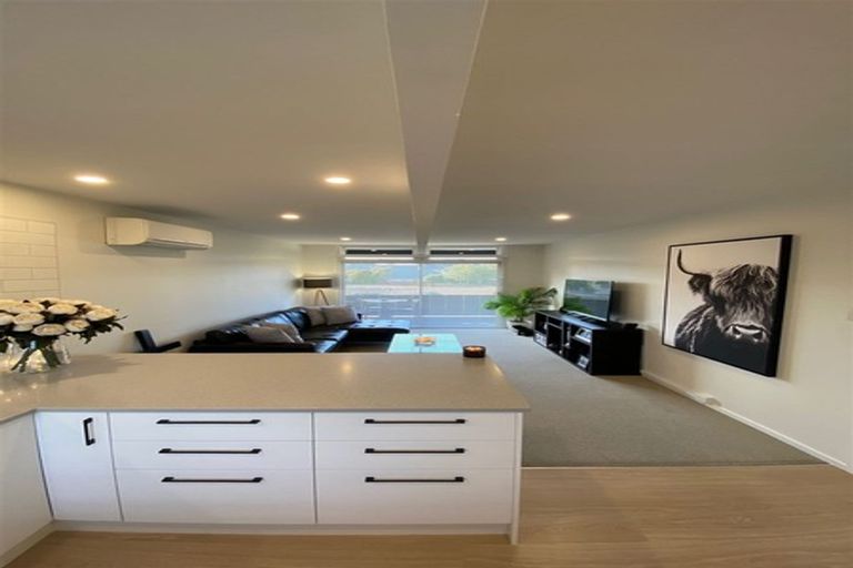 Photo of property in 8/58 Papanui Road, Merivale, Christchurch, 8014