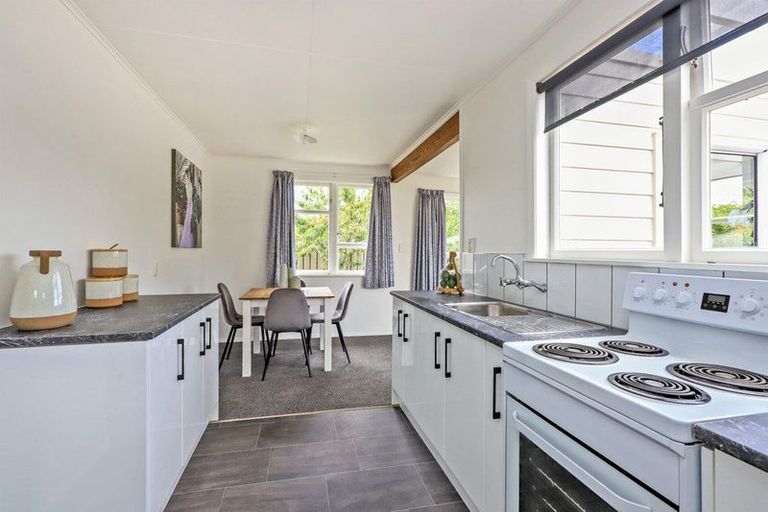 Photo of property in 25 Tasman Street, Havelock North, 4130