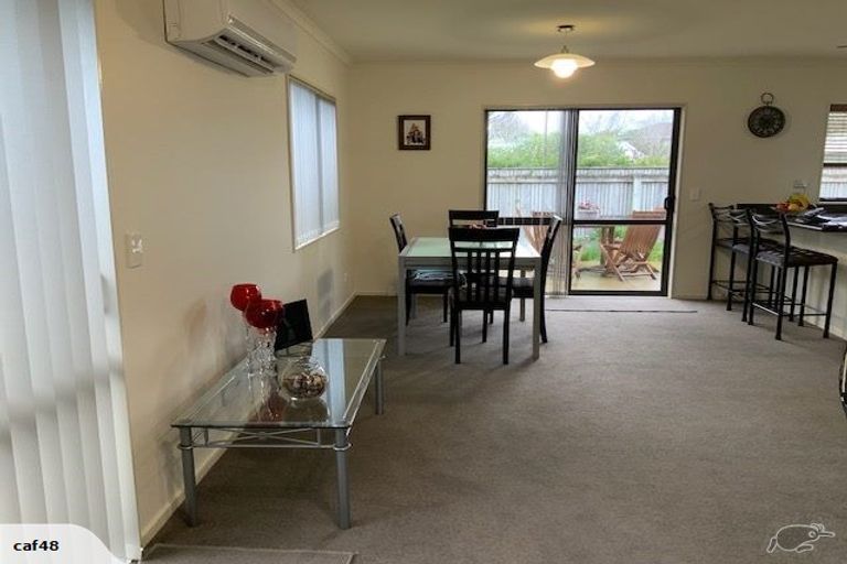 Photo of property in 16 Weka Road, Raumati Beach, Paraparaumu, 5032