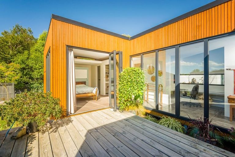 Photo of property in 3 Plumwood Lane, Cashmere, Christchurch, 8022