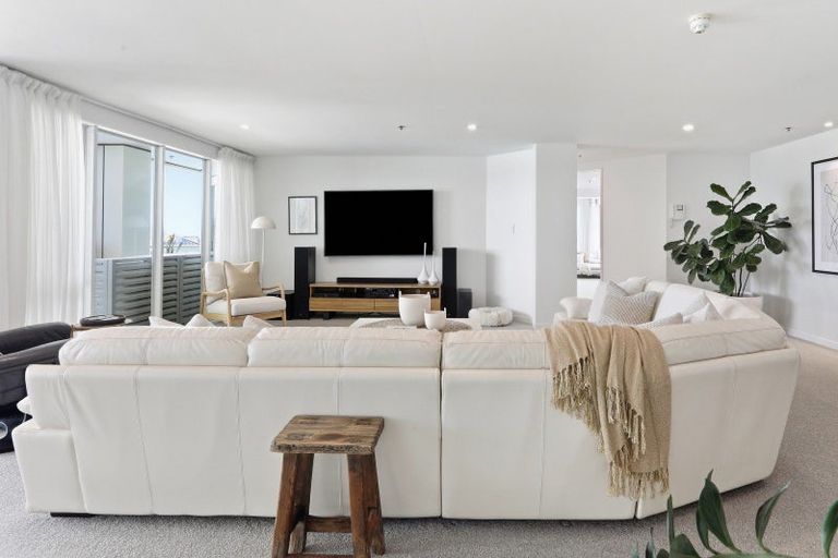 Photo of property in 1/6d Durham Street, Tauranga, 3110