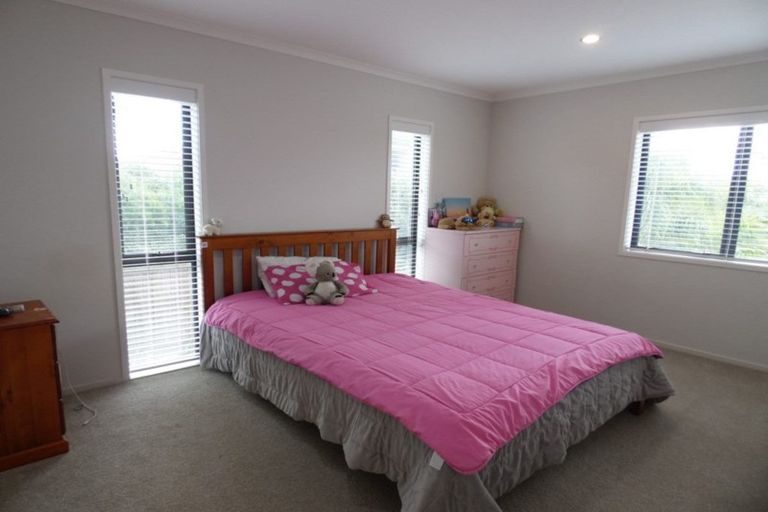 Photo of property in 47 Station Street, Hobsonville, Auckland, 0616