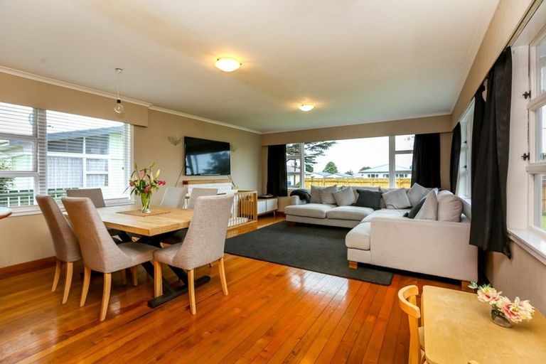 Photo of property in 246 Huatoki Street, Upper Vogeltown, New Plymouth, 4310