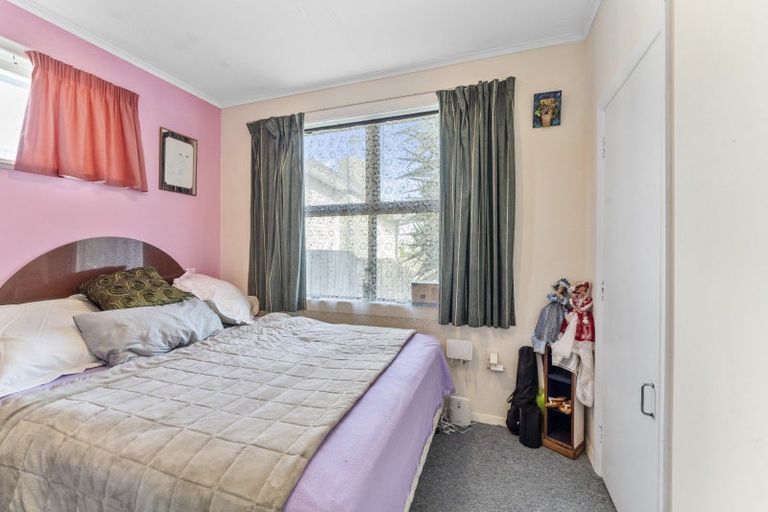 Photo of property in 19 Mazengarb Road, Paraparaumu Beach, Paraparaumu, 5032