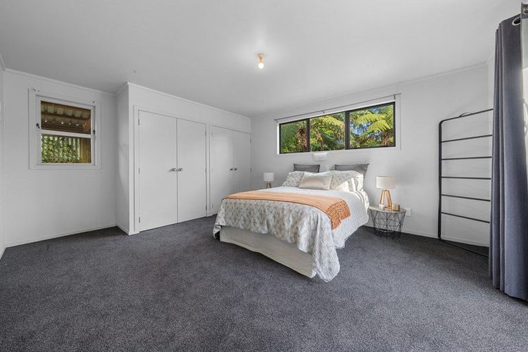 Photo of property in 2 Ocean View Road, Huia, Auckland, 0604