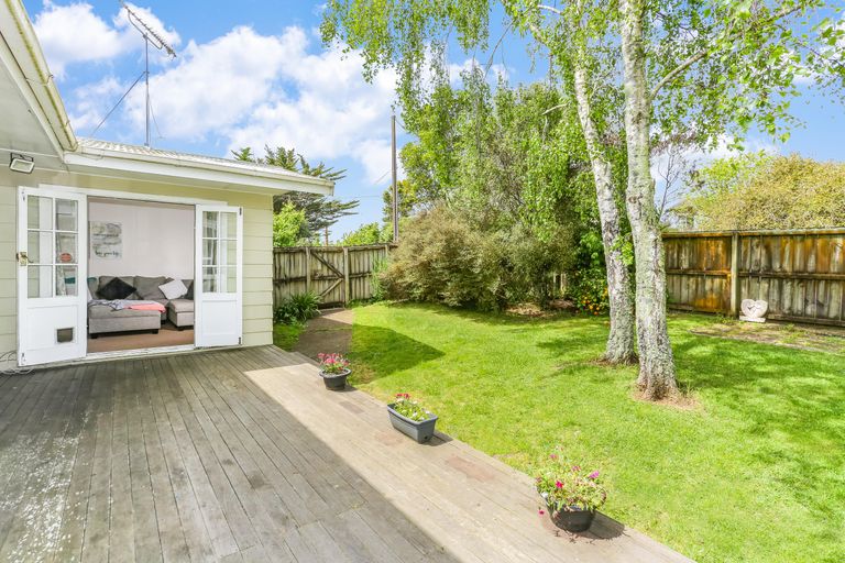 Photo of property in 26 Boundary Road, Opaheke, Papakura, 2113