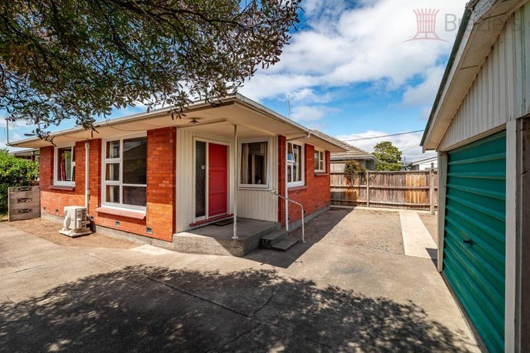 Photo of property in 2/120 Estuary Road, South New Brighton, Christchurch, 8062